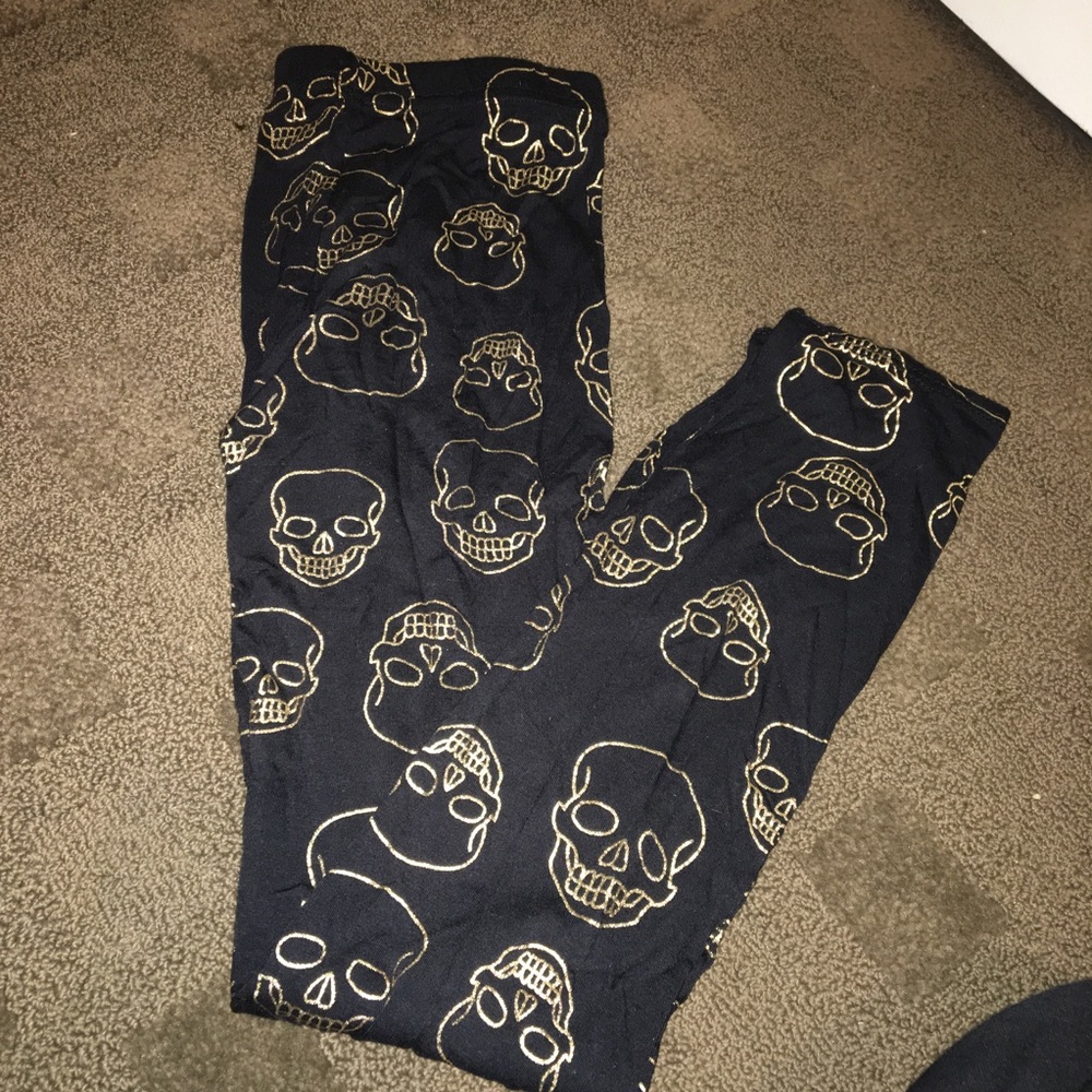 Boohoo skull leggings